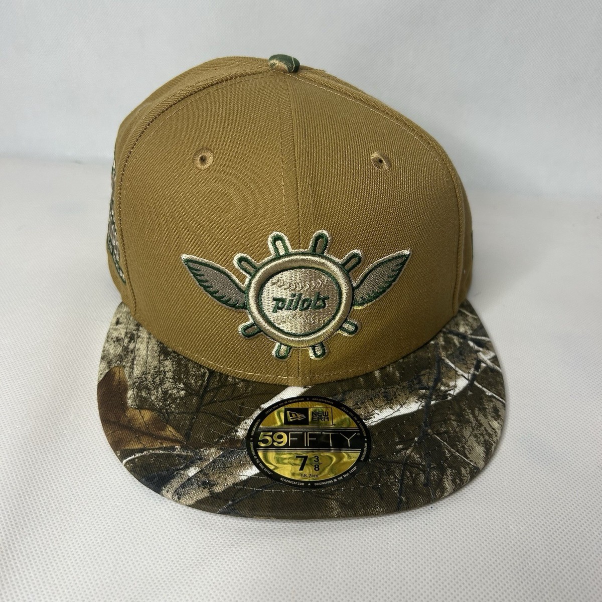 Seattle Pilots New Era 59Fifty Real Tree Camo Fitted Hat / Cap Sie