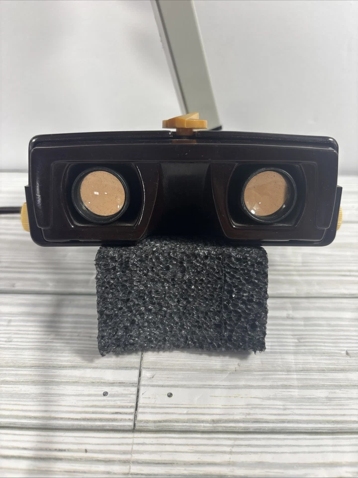 Vintage Revere Stereo 22 Lighted Slide Viewer Bakelite 3D w/Cord WORKS READ - Image 2 of 4