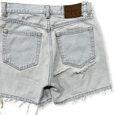 VTG Calvin Klein Jorts Women's 7 Blue Denim Light Wash Easy Fit Rip Jean Shorts