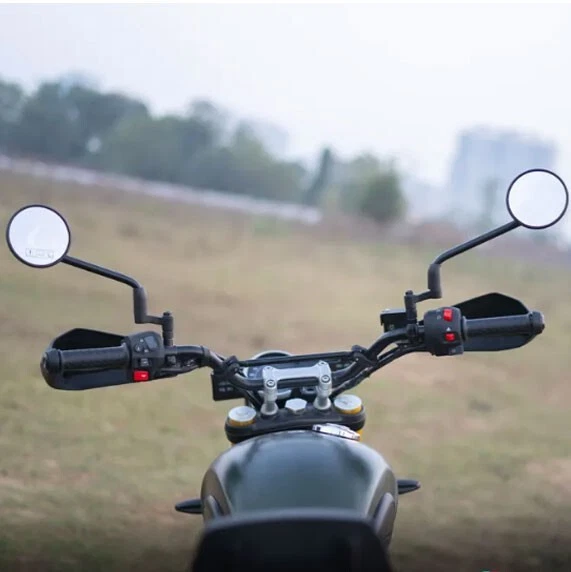 "Elevador de manillar desplazado plateado" apto para Triumph Scrambler 400X Foto 3 de 4