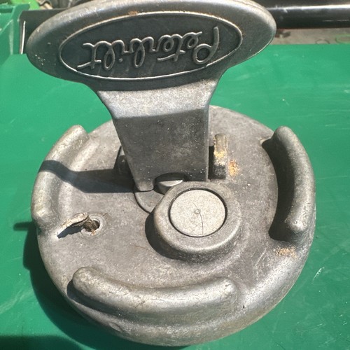 PETERBILT  DIESEL FUEL TANK CAP  OEM