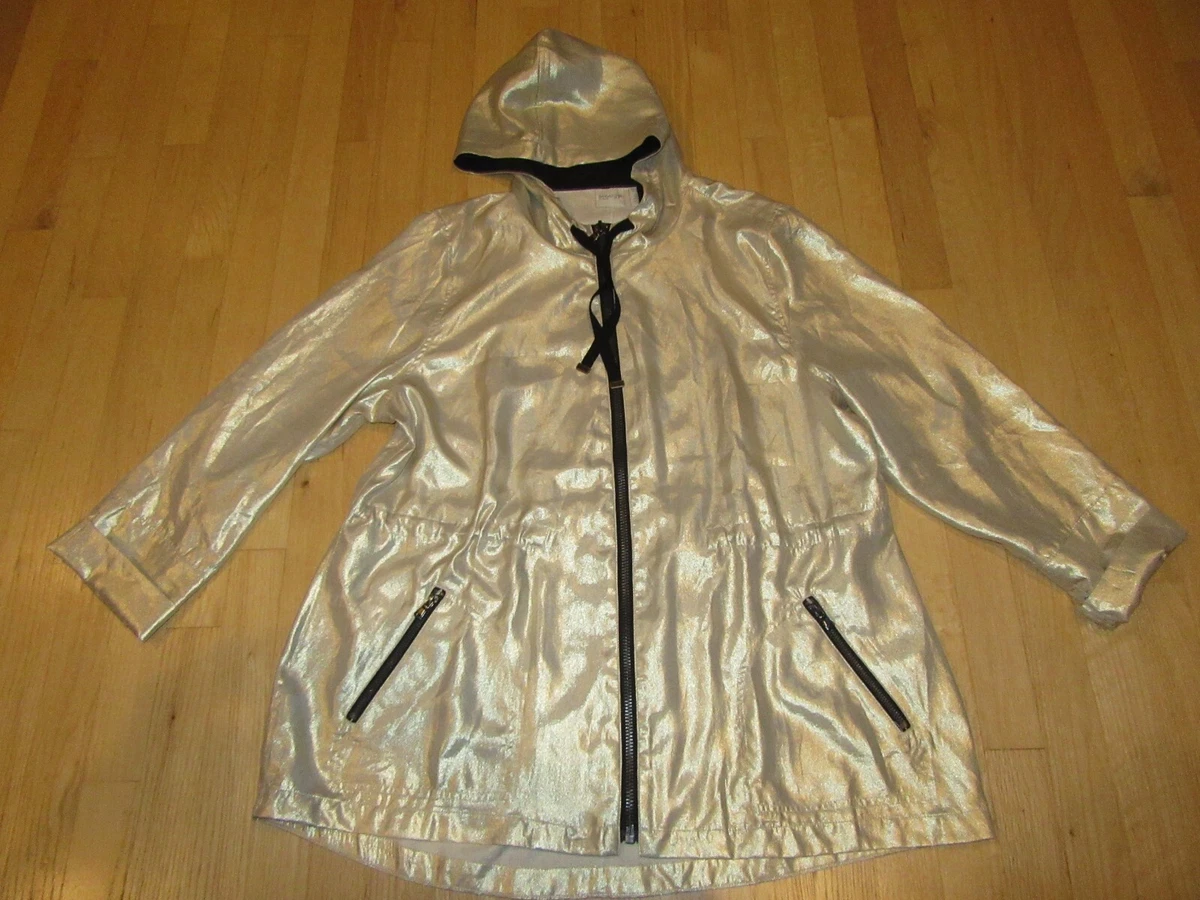 Chicos raincoat store