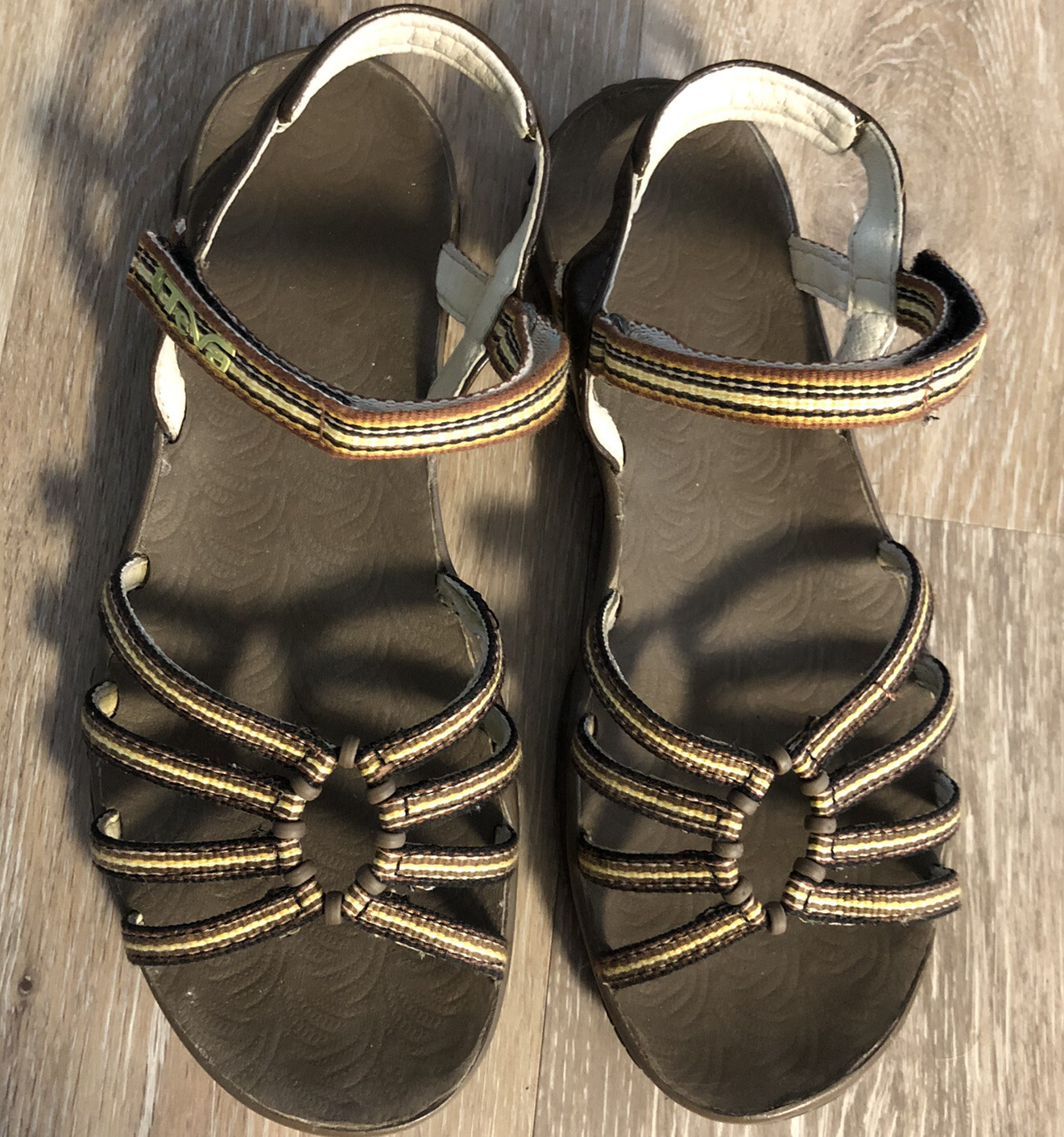 teva kayenta size 6