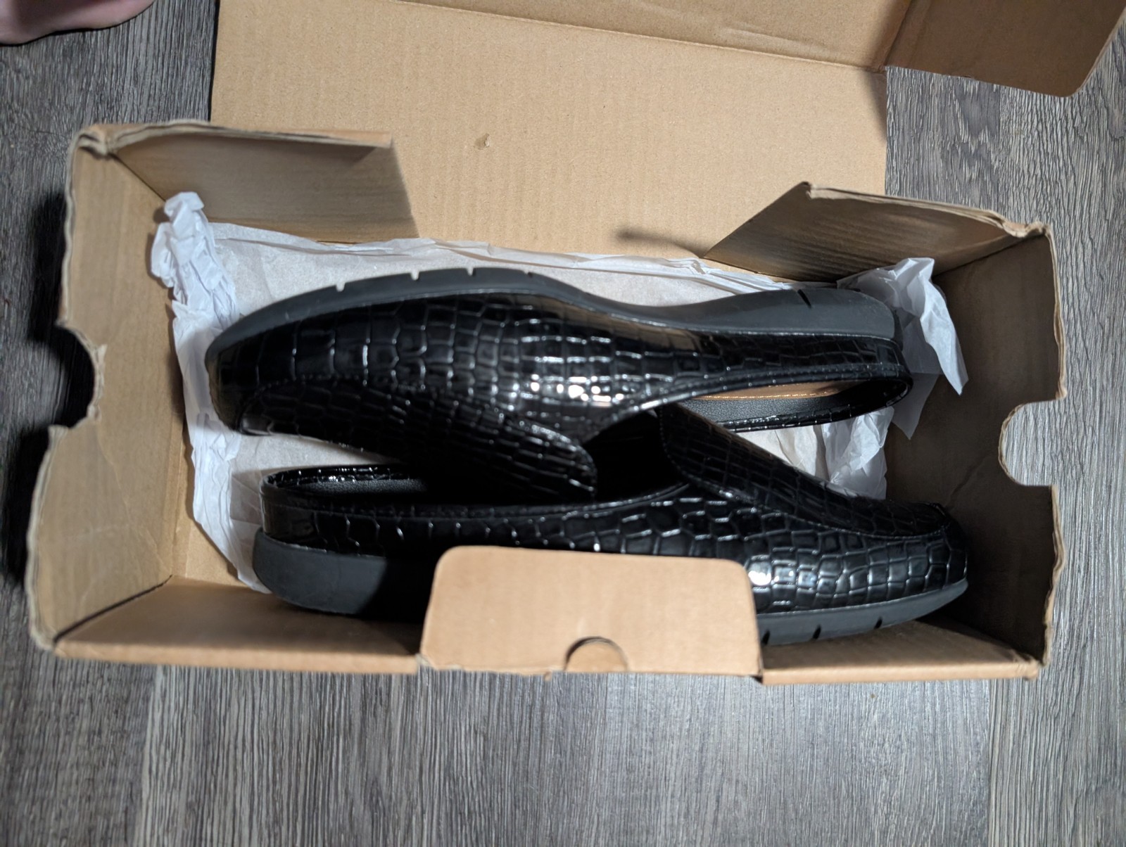 Comfortview  Leisa Slip On Flat shoes  black crocodile-textured patent Mule 9w