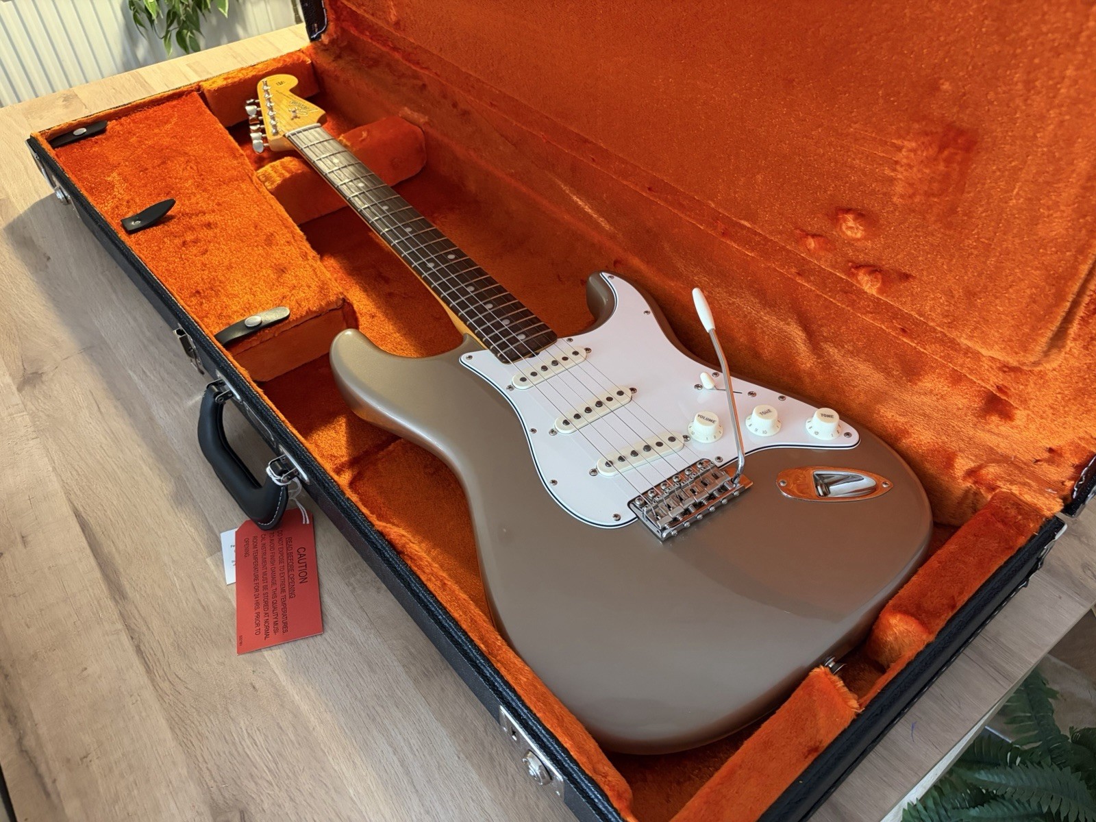 Fender American Vintage II 1965 Stratocaster Electric Guitar - Shoreline Gold