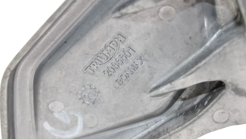 Platine avant gauche TRIUMPH TRIDENT 660 2021 à 2025 - Photo 2/4