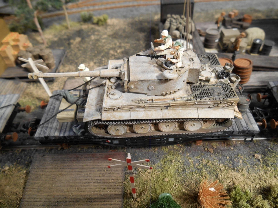 HO Roco Minitanks 9th Panzer Army Train Railway 3 Cars #A2149 Custom Detailed - Image 3 of 4