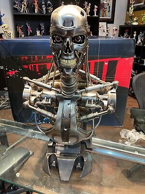 Sideshow Collectibles Terminator Salvation T-600 Life-Size Sideshow Collectibles Terminator Salvation T-600 Life-Size