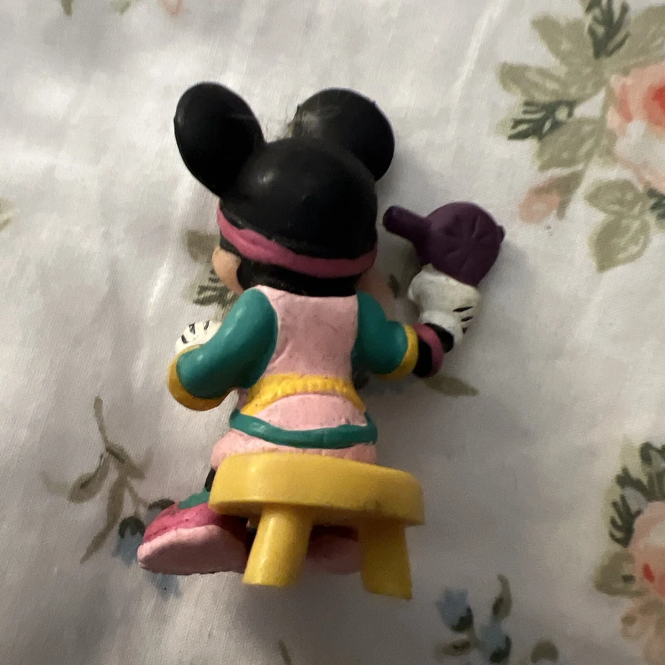 Vintage Minnie Mouse Hair Dryer Brush PVC Figure Disney Applause Cake Topper - Image 4 of 4
