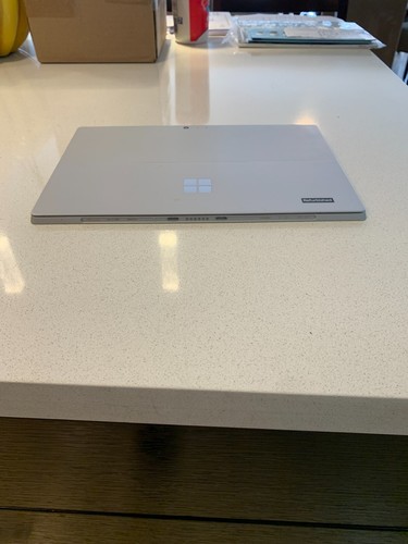 Microsoft Surface Pro 4 used - Picture 12 of 15
