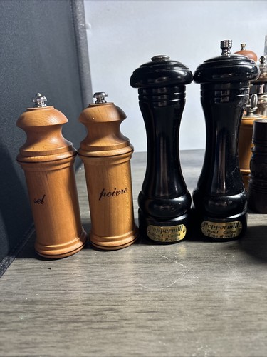 HUGE Lot Of Wood, Glass, Aluminum Salt & Pepper Shakers/Grinders Incomplete Sets - Picture 10 of 20