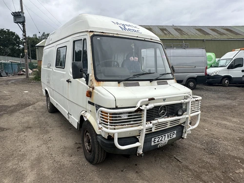 1988 Mercedes 2.4L LWB Camper Van Conversion Project Spares or Repairs No VAT - Picture 1 of 24