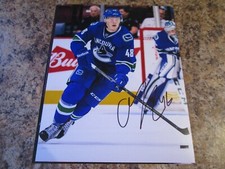 OLLI JUOLEVI SIGNED 8X10 MATTE PHOTO VANCOUVER CANUCKS (A) DETROIT RED WINGS