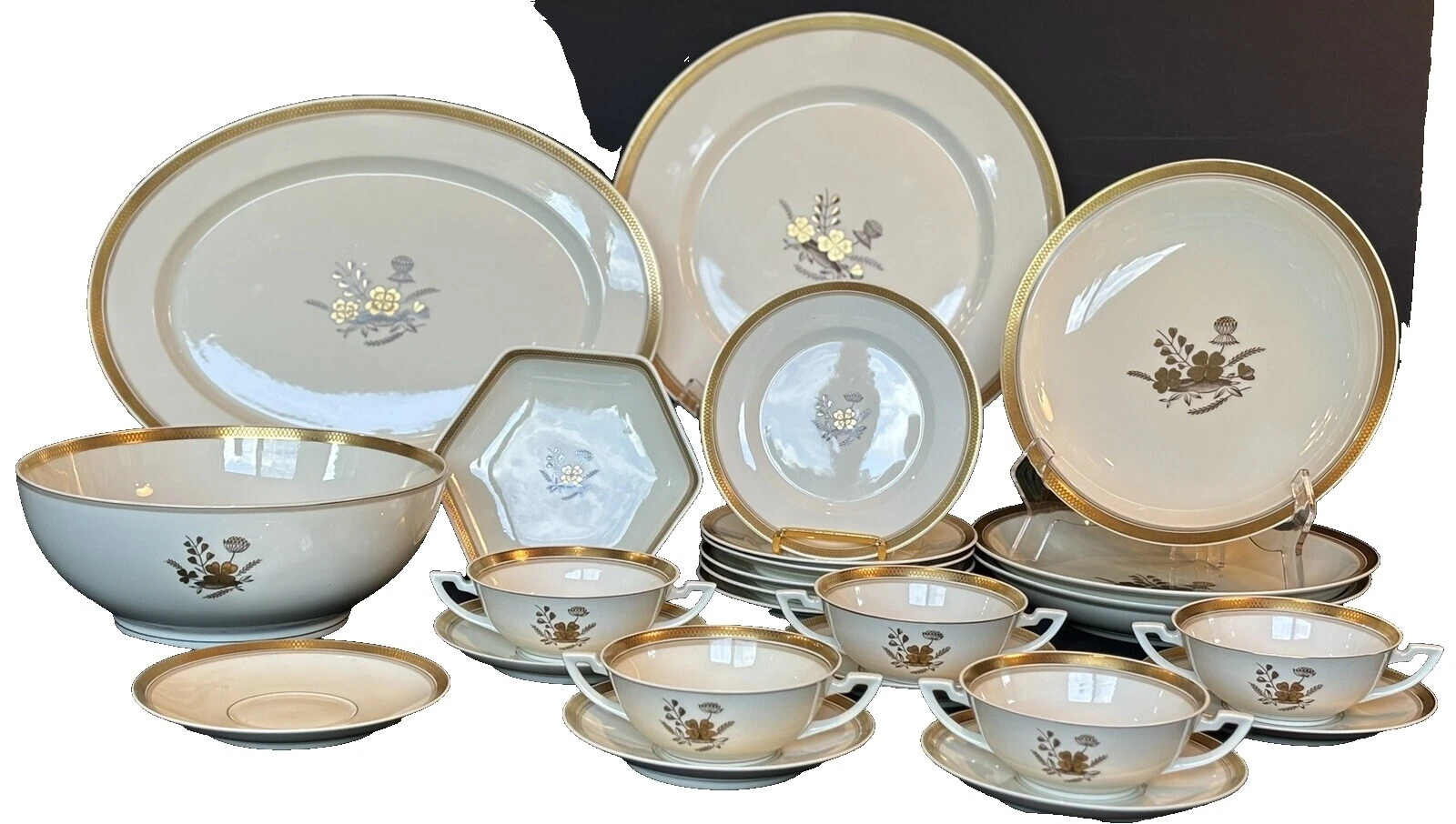 Столовые сервисные наборы Royal Copenhagen