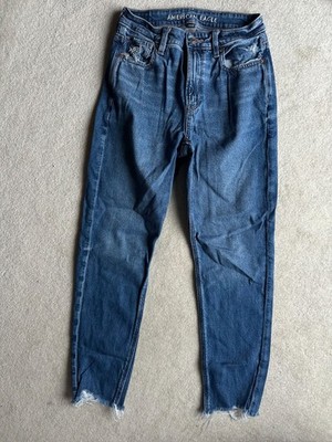 American Eagle Strigid Mom Jeans medium wash with a distressed ankle finish 2