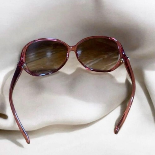 Gucci Heart-Shaped Logo Sunglasses Wine Red m4_0504 - Picture 6 of 11