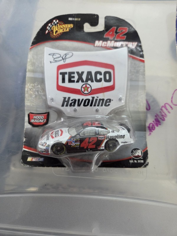 Winner's Circle 1:64 NASCAR Jamie McMurray #42 Texaco Dodge Charger