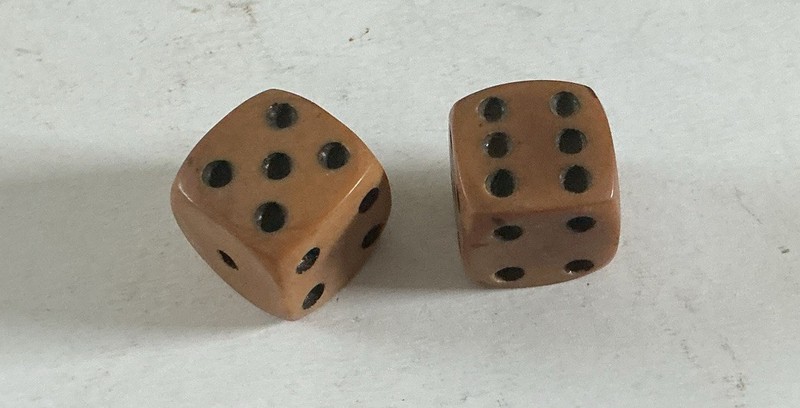 PAIR OF DICE