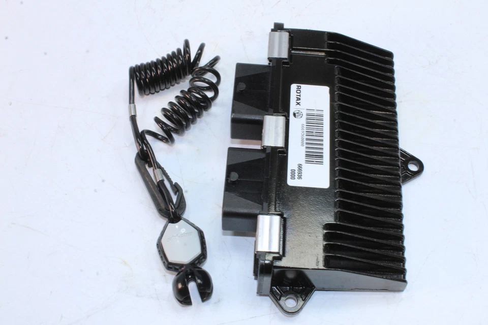 Computadora Ski-Doo Grand Touring 900 SE 2018 ACE ECM ECU 420666936 Foto 3 de 4