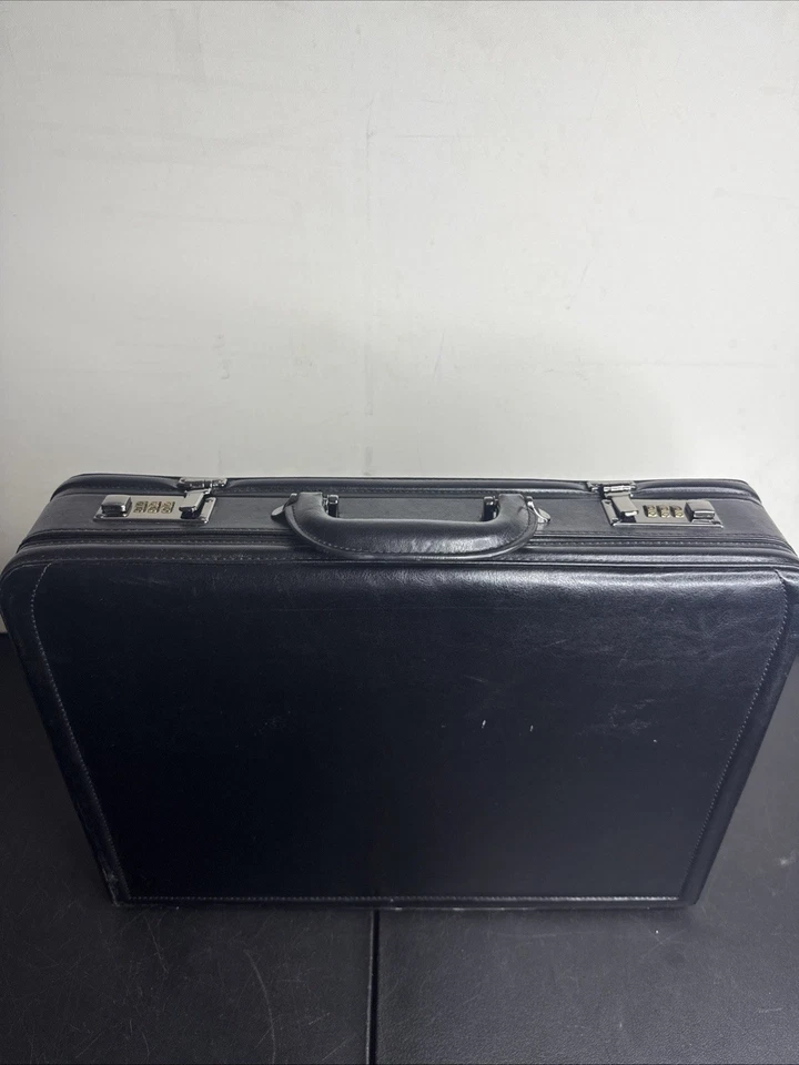 Maletín rígido de cuero negro Samsonite para computadora 17" excelente estado* Foto 3 de 4