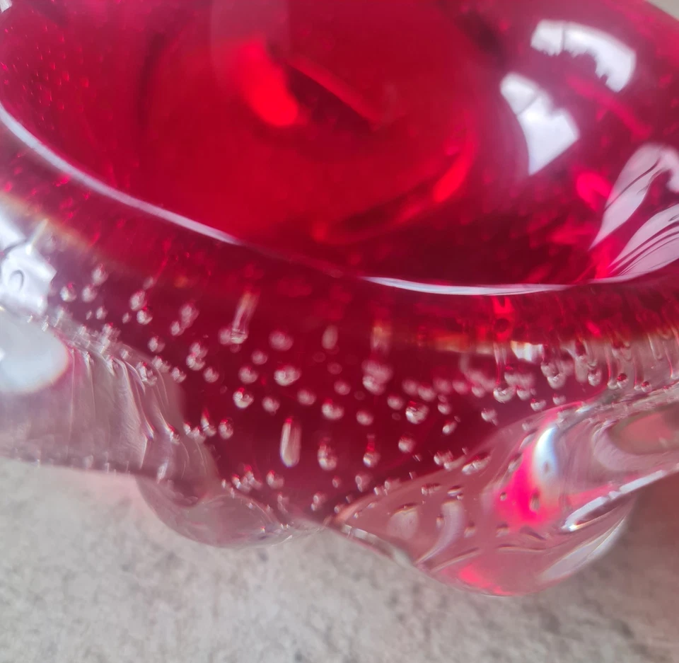 Vintage Murano Red Bullicante Art Glass Bowl With Controlled Bubbles - image 3 of 4