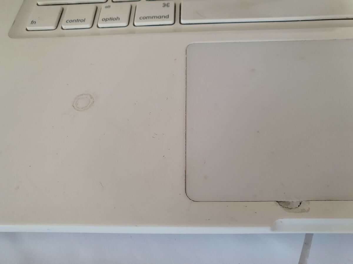 Apple White MacBook 2.26Ghz 6GB 320GB 13.3 Apple White MacBook 2.26Ghz 6GB 320GB 13.3