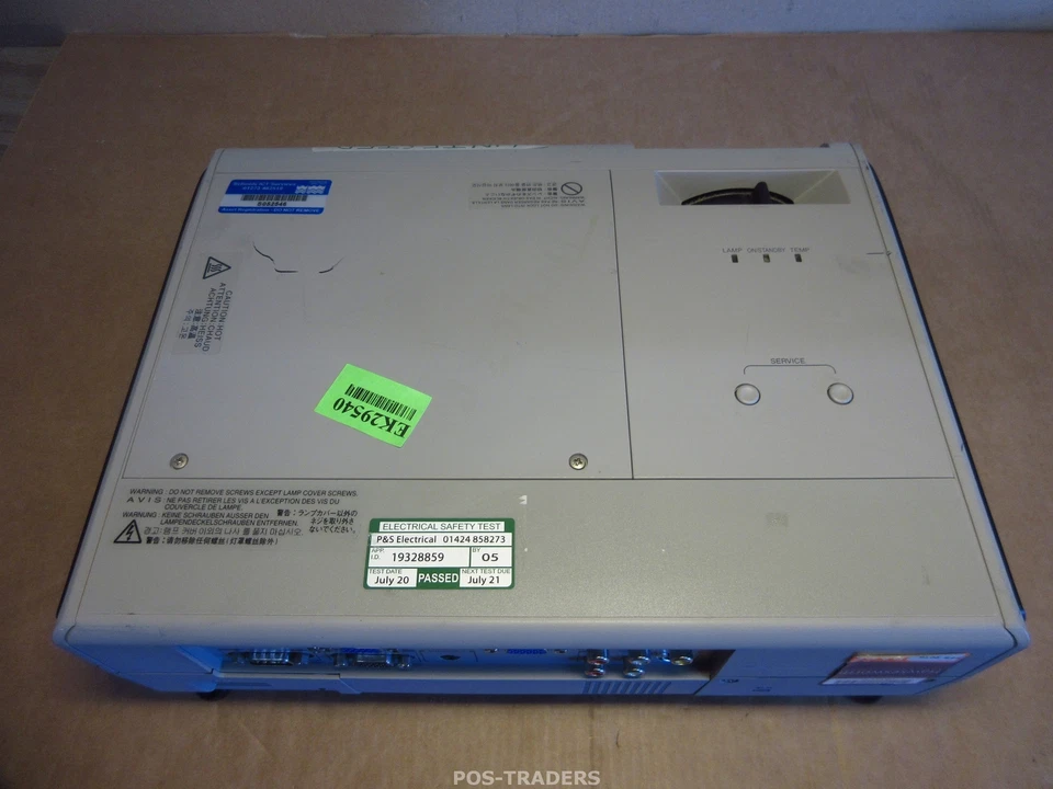 Toshiba TDP-SB20 Projector Beamer XGA 1,800 Lumens - UNTESTED - EXCL REMOTE - Bild 4 von 4