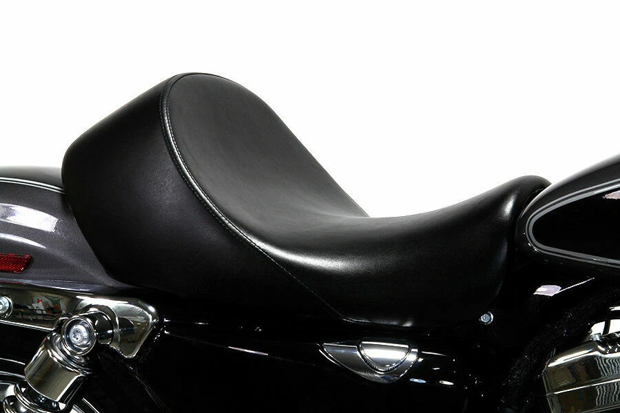 Asiento individual Wyatt Gatling Butt Bucket para Harley Davidson de V-Twin Foto 2 de 2