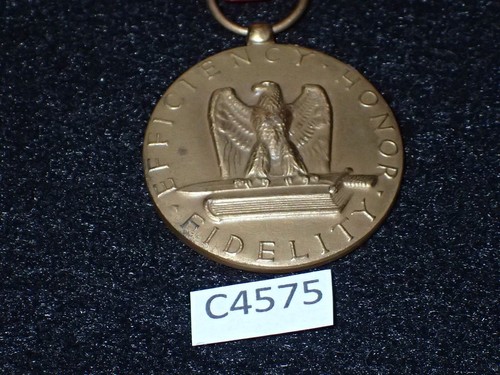WW2 US Army Air Forces Good Conduct Medal 'GILLOOLEY' 330th SG 7th BG (Heavy) - Picture 5 of 7