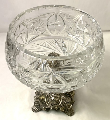 Vintage Crystal Cut Bowl on Bronze Pedestal - Candy Dish in Rococo Style - Picture 4 of 10