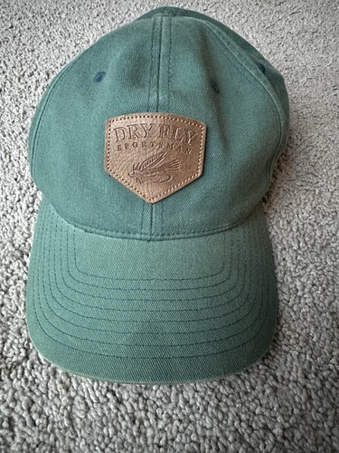 Columbia Sportswear Company Cap Hat Green Mens FlexFit Patch Fishing Angler Bait