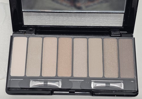 Avon Eight In One! Eye Palette Neutral Tones Eyeshadow - .315 oz - Picture 4 of 11