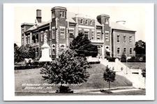 RPPC Kewaunee County Court House Kewaunee Wis C1940s Postcard Z2