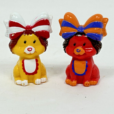 Silverlit Toys 90s Bonnie Series Big Bow Yellow Red Dog Tiny Mini PVC Figure