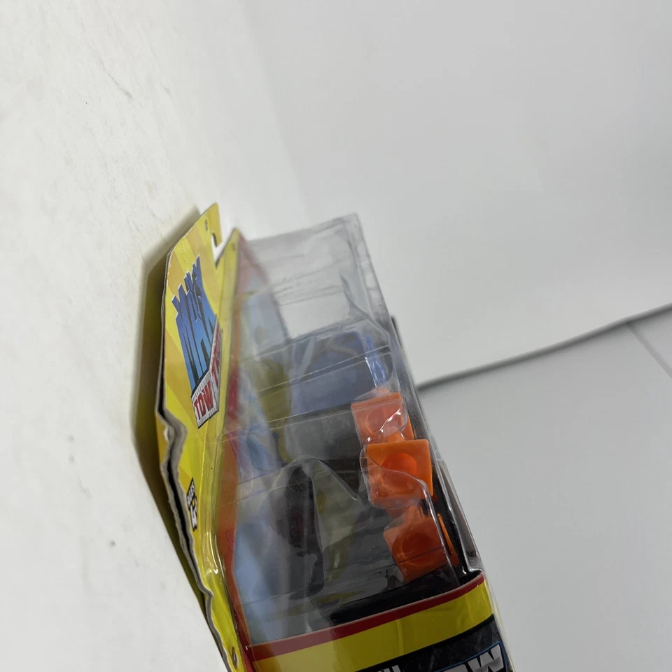 Max Tow Truck Mini Rev N' Tow With Trailer Climbs Steel Surfaces Pulls 25x Blue - Image 3 of 4