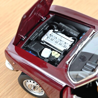Alfa Romeo 2000 GTV 1973 Norev 1/18 – Les Miniatures