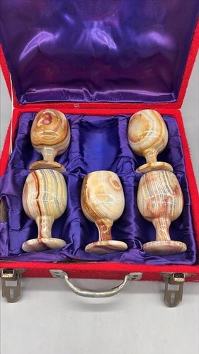 Vintage Onyx Wine Glasses Set of 5 with Original Case - Picture 2 of 10