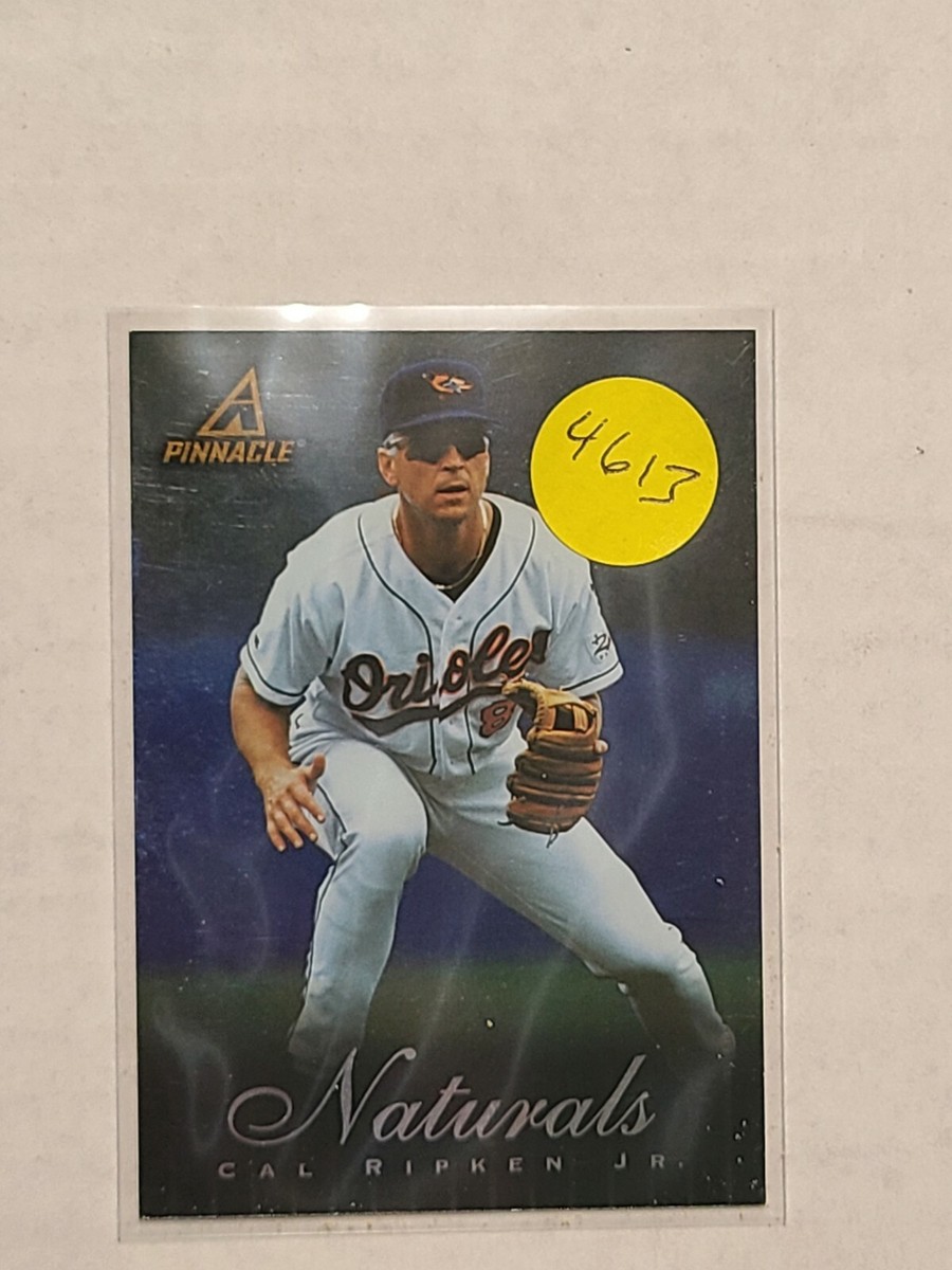 Cal Ripken, Jr.直書き直筆サイン パッチカード s-l400.jpg