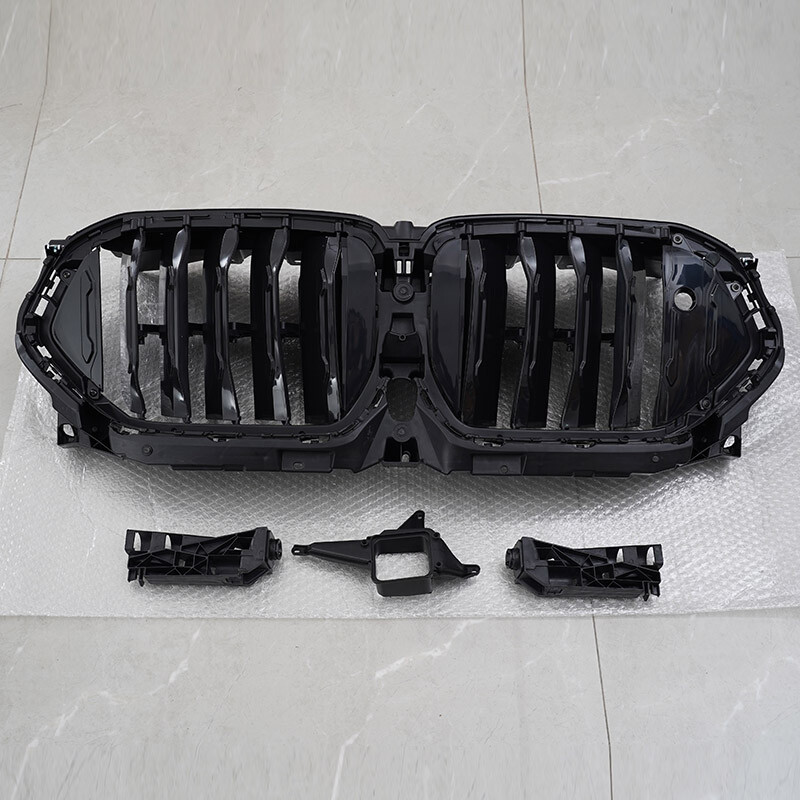 BMW 51712455246 - Griglia per radiatore anteriore destro, colore: Nero lucido