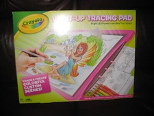 2017 CRAYOLA LIGHT UP TRACING PAD WORKS USED ONCE LOTS OF FUN