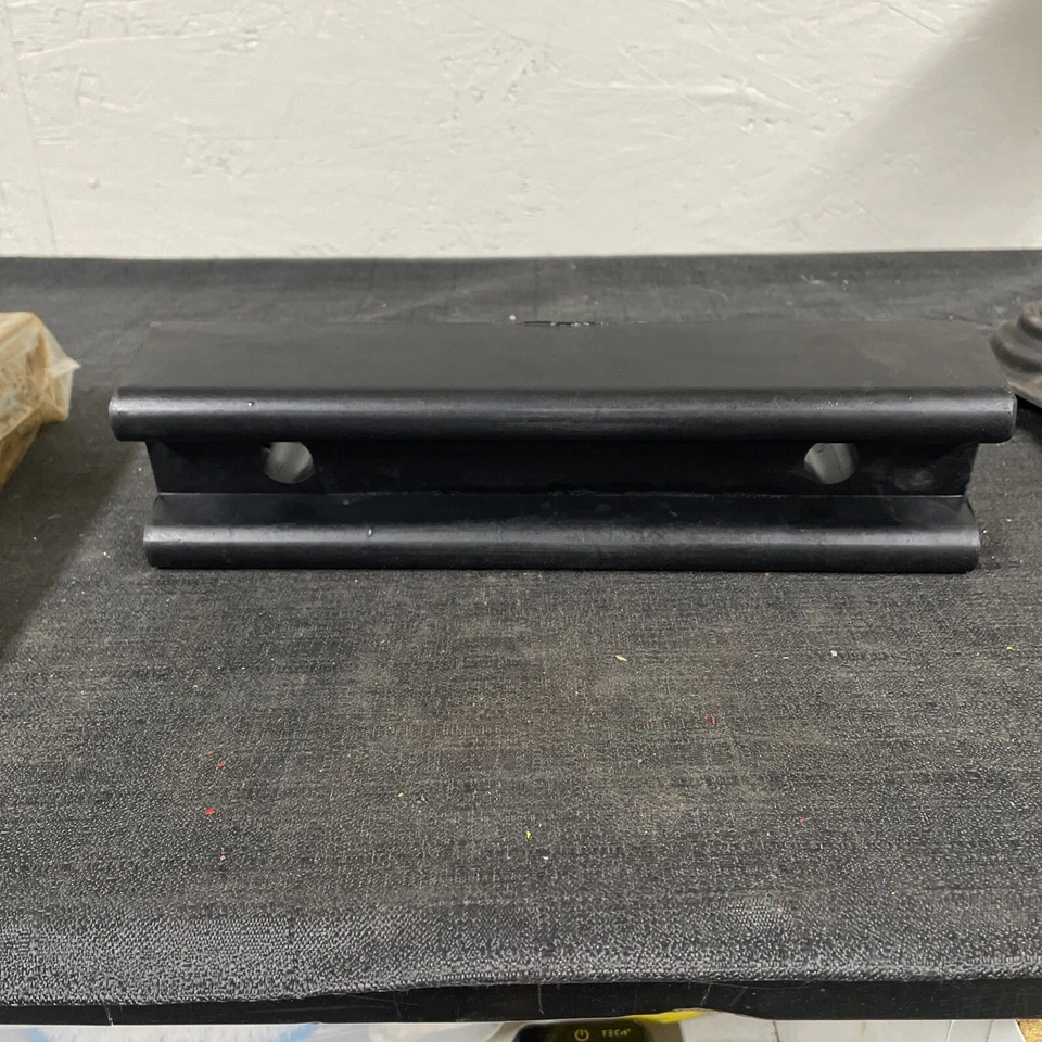 Parachoques de goma Imperial 48340 12" x 3-3/8" x 2-1/8" Foto 3 de 4