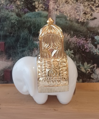 Topaze Cologne, Avon. Royal Elephant White Milk glass splash perfume bottle FULL - Picture 2 of 5