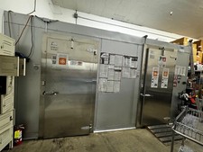 Master-Bilt 16' x 8' x 8' Indoor Walk-in Cooler-Freezer Combo