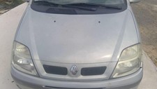 Capot Renault SCENIC