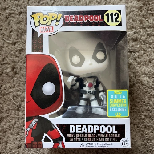Funko Pop! Vinyl: Marvel - Deadpool (Thumbs Up) (Black and White) - San Diego...