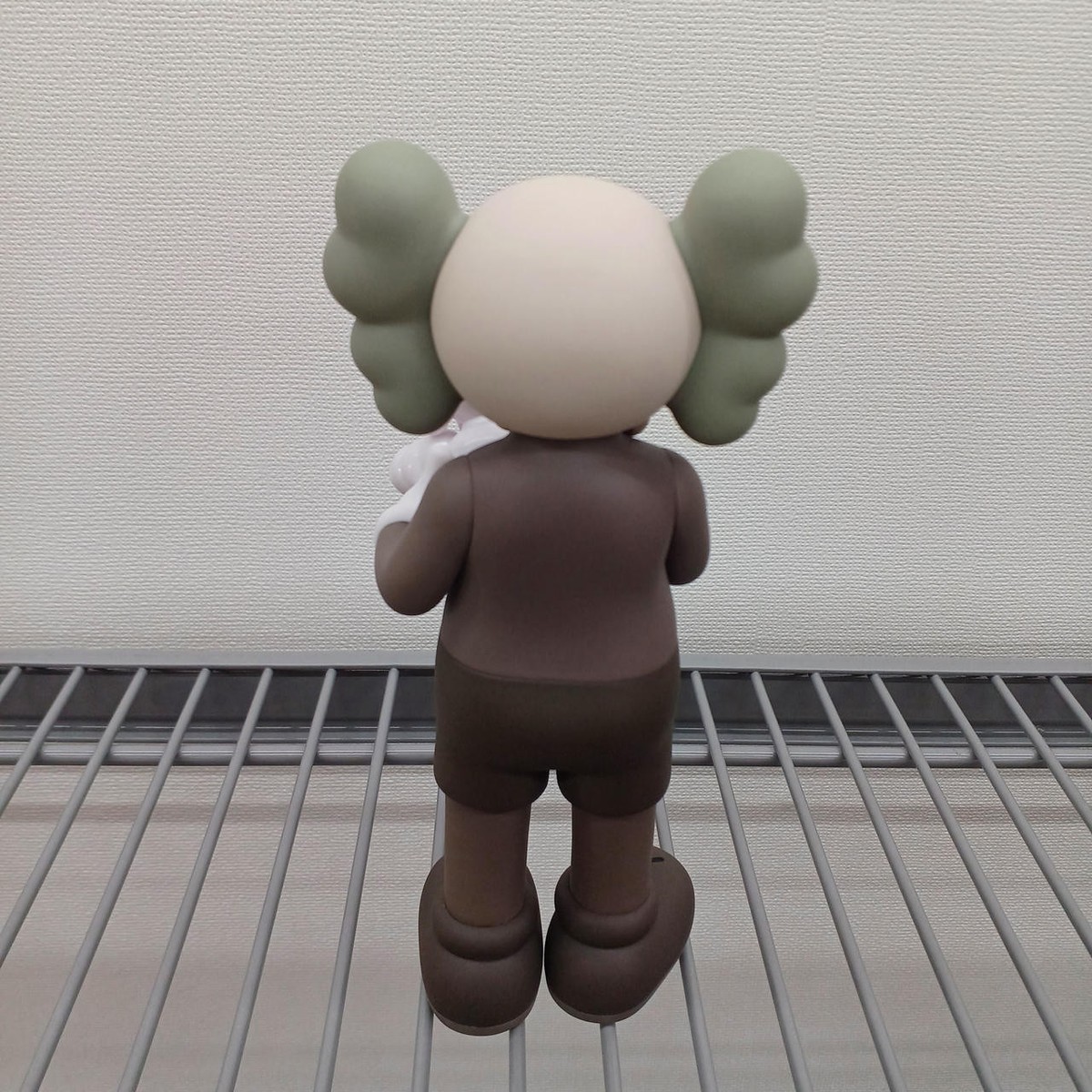 MediCom Toy Kaws Family Brown/Blue/White | eBay MediCom Toy Kaws Family Brown/Blue/White | eBay