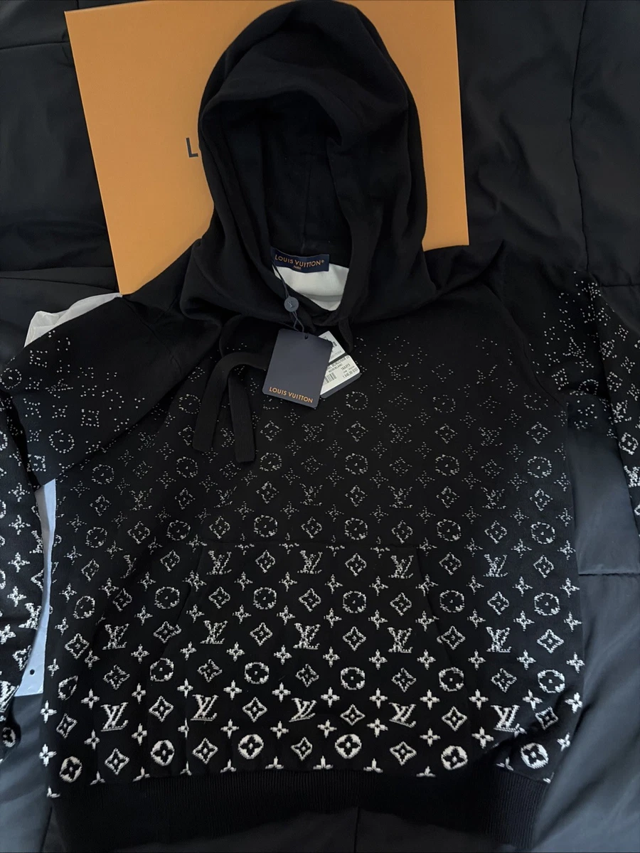Louis Vuitton White Activewear for Men for sale | eBay