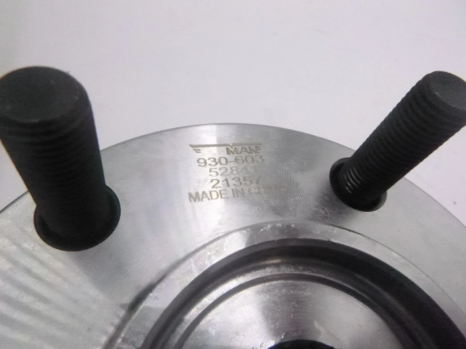 Buje de rueda delantera original Napa 930-603 para Mazda 3 2010-2013 Foto 3 de 3