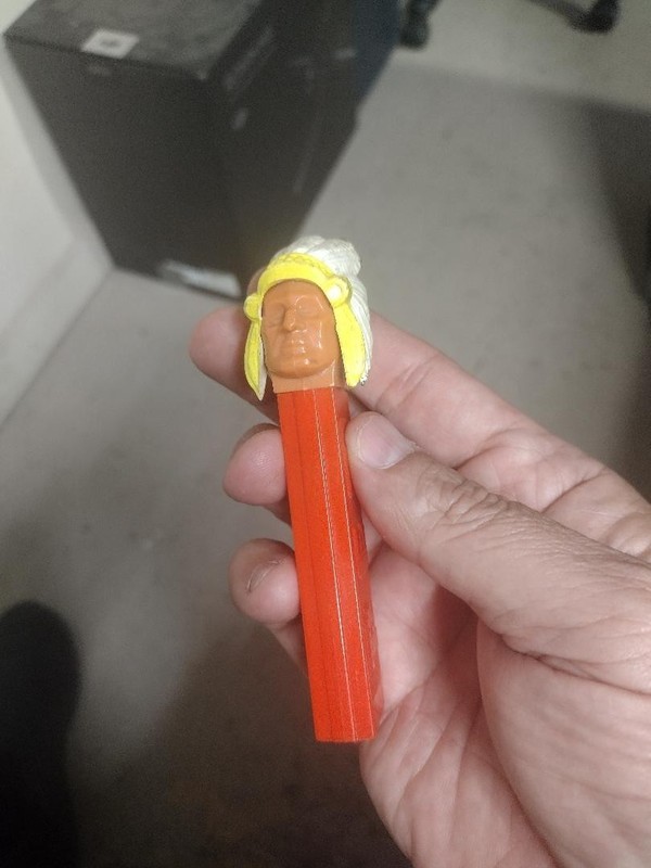 Vintage Indian Chief Native American PEZ Dispenser No Feet Made in Austria