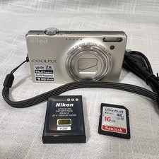 Nikon COOLPIX S6000 14.2MP Digital Camera Silver w/ Battery, Charge Cord, Card